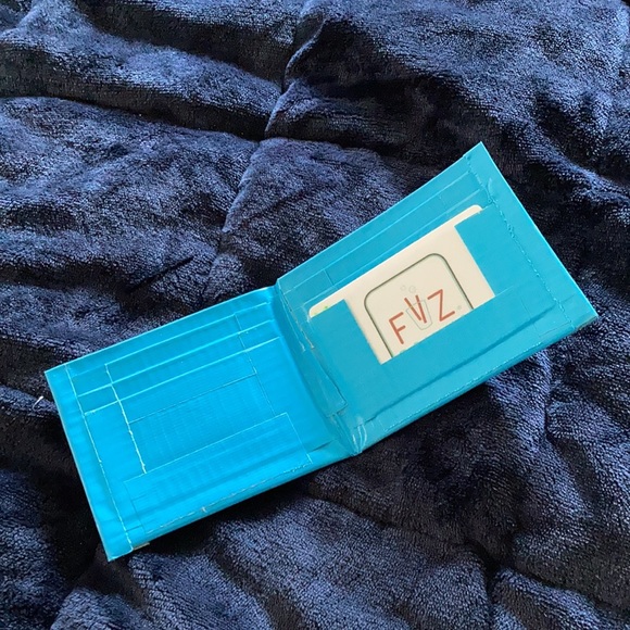 Duct Tape Wallets - Fully Functional, 7 pockets - Picture 5 of 8